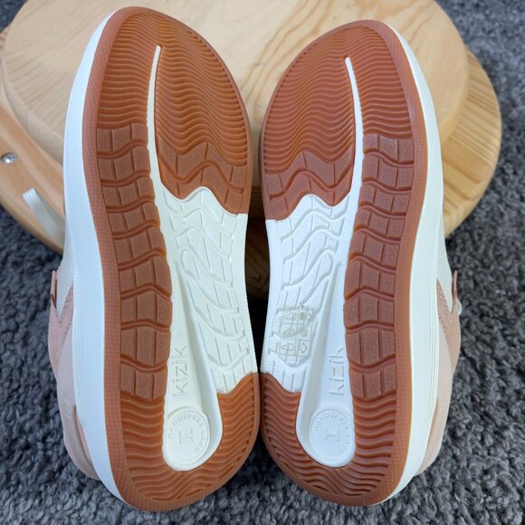 Kizik Brisbane Hands Free Sneakers Womens Size 6 Suede Amberlight Low Top Shoes - Picture 8 of 8
